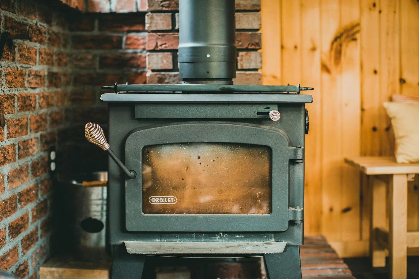 Sistema de calefacción por horno interior — el punto de comparación que los propietarios de East Alabama evalúan frente a una bomba de calor para calor invernal confiable